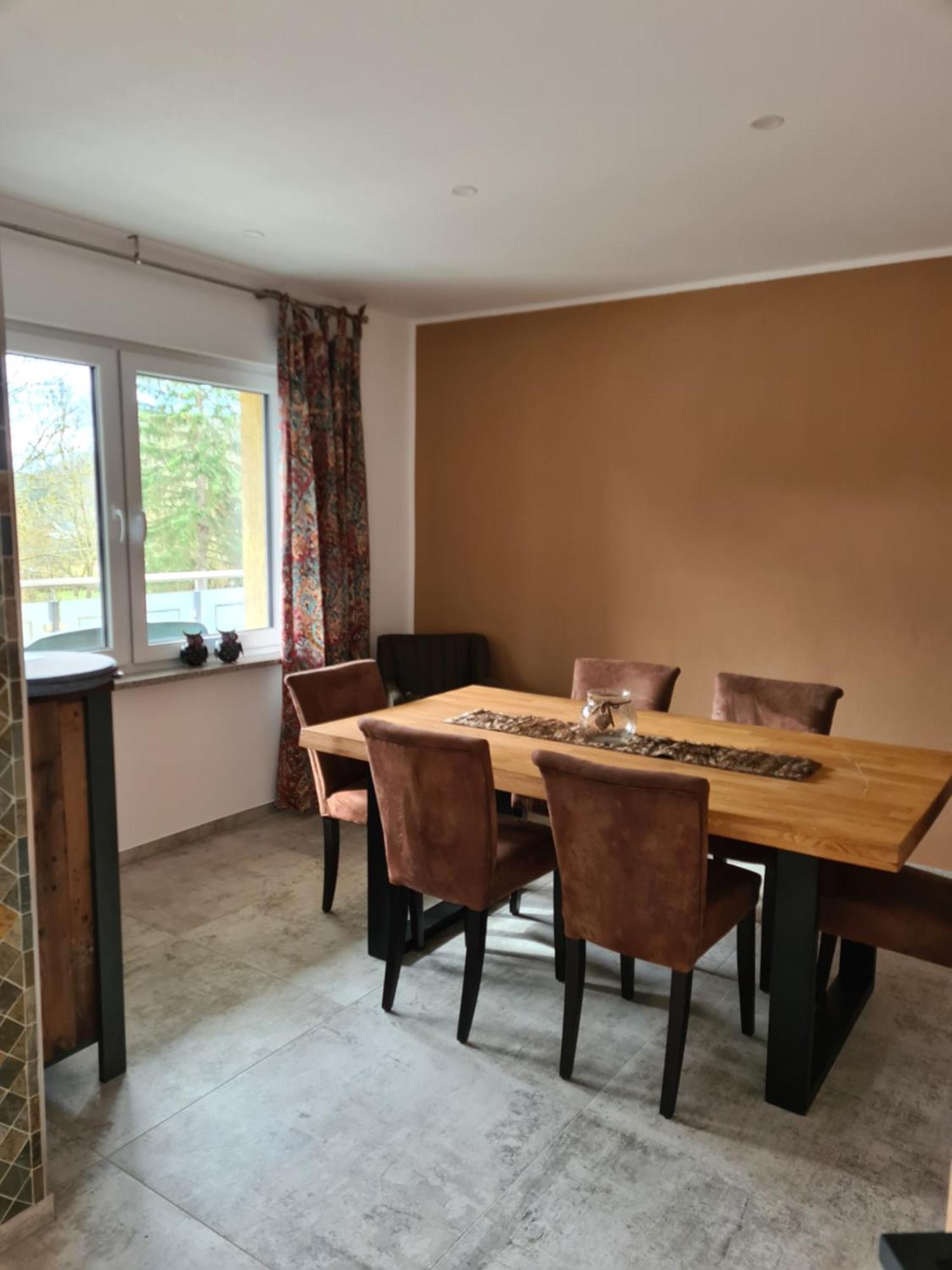 Ferienwohnung Burgblick Pelm ภายนอก รูปภาพ