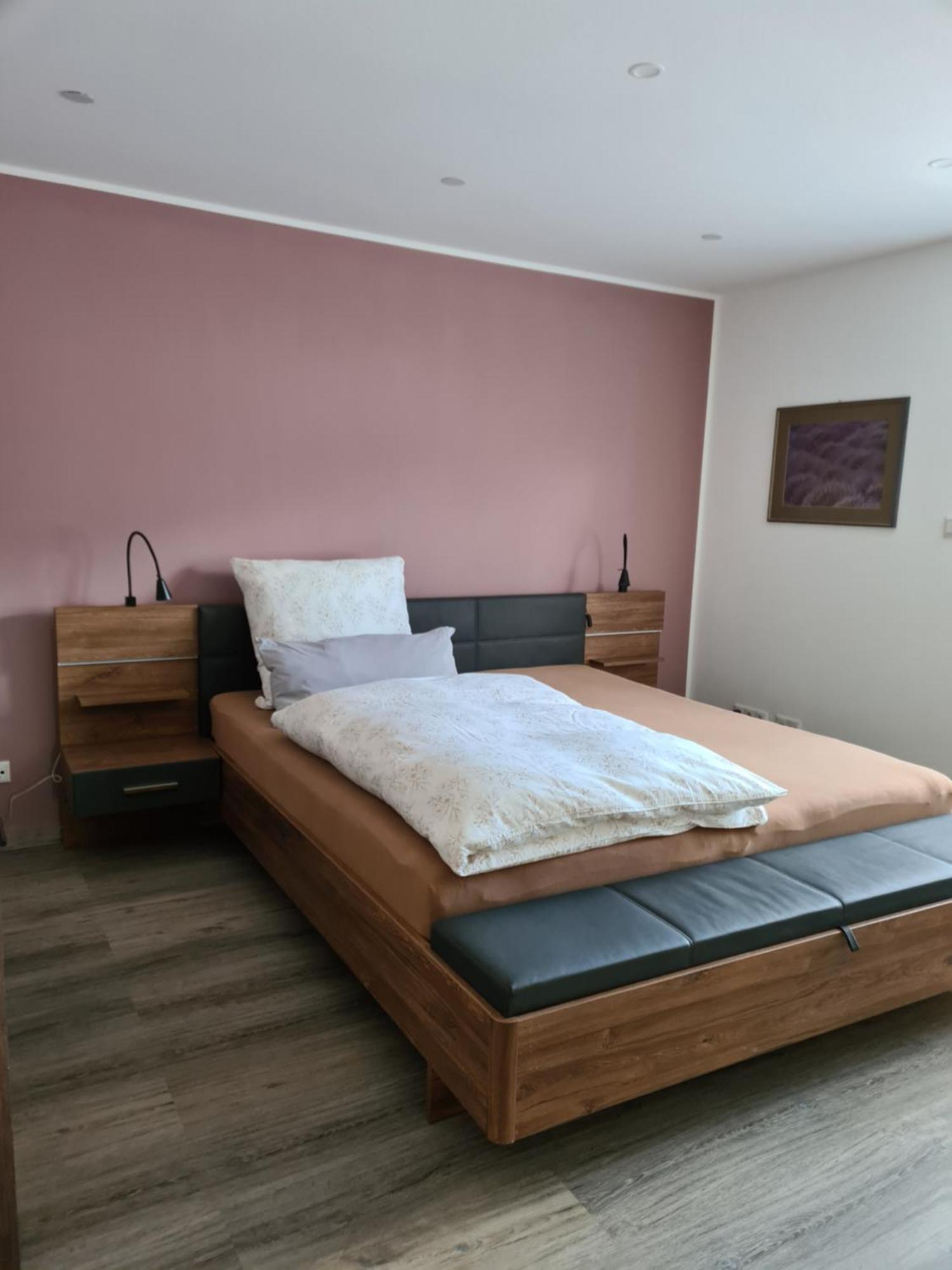 Ferienwohnung Burgblick Pelm ภายนอก รูปภาพ
